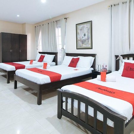 Reddoorz Plus @ Better Living Paranaque Paranaque City Экстерьер фото