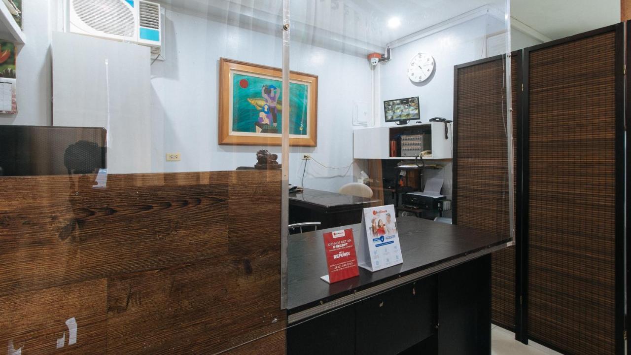 Reddoorz Plus @ Better Living Paranaque Paranaque City Экстерьер фото
