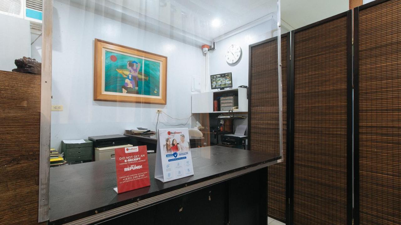 Reddoorz Plus @ Better Living Paranaque Paranaque City Экстерьер фото