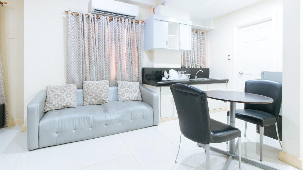 Reddoorz Plus @ Better Living Paranaque Paranaque City Экстерьер фото