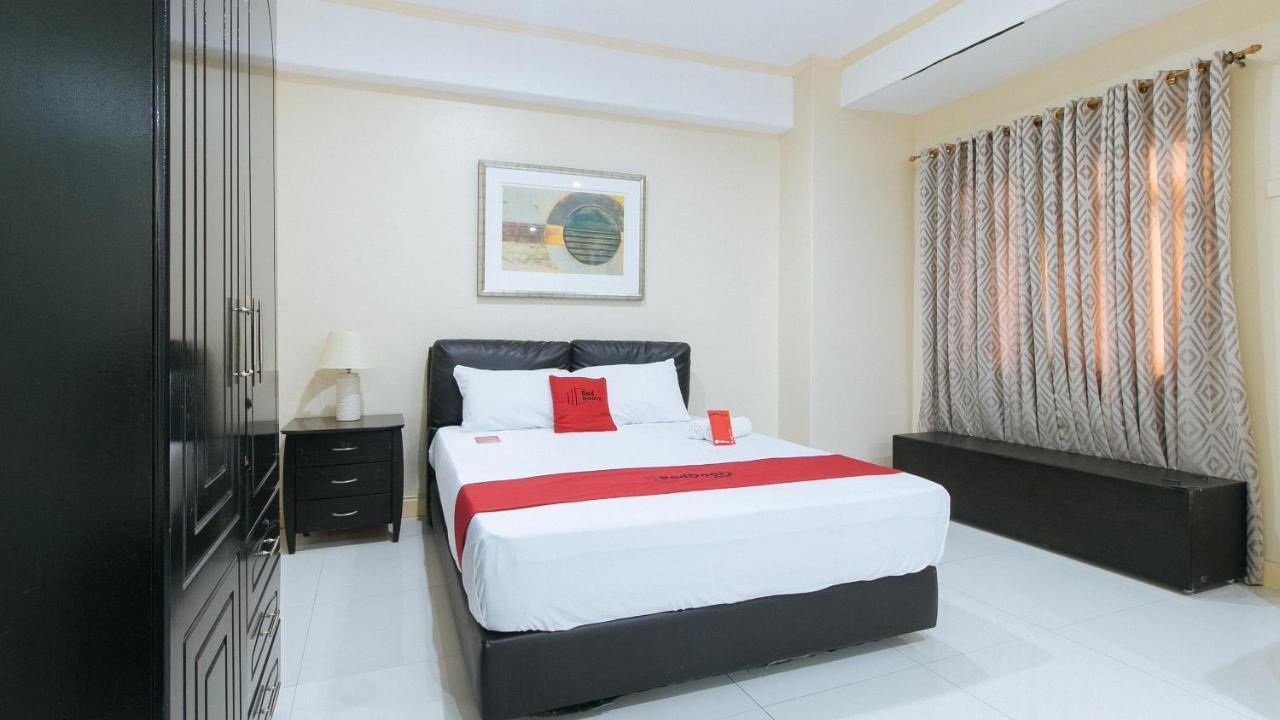 Reddoorz Plus @ Better Living Paranaque Paranaque City Экстерьер фото