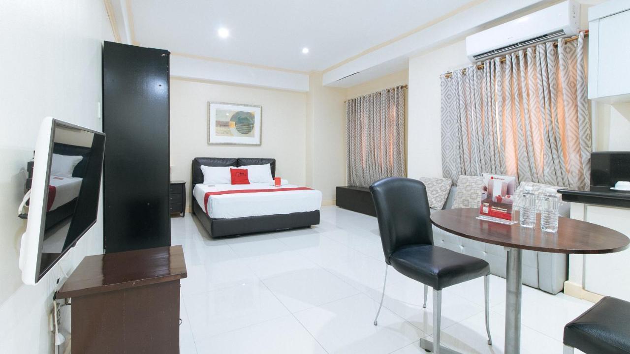 Reddoorz Plus @ Better Living Paranaque Paranaque City Экстерьер фото