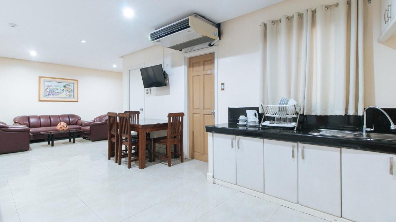 Reddoorz Plus @ Better Living Paranaque Paranaque City Экстерьер фото