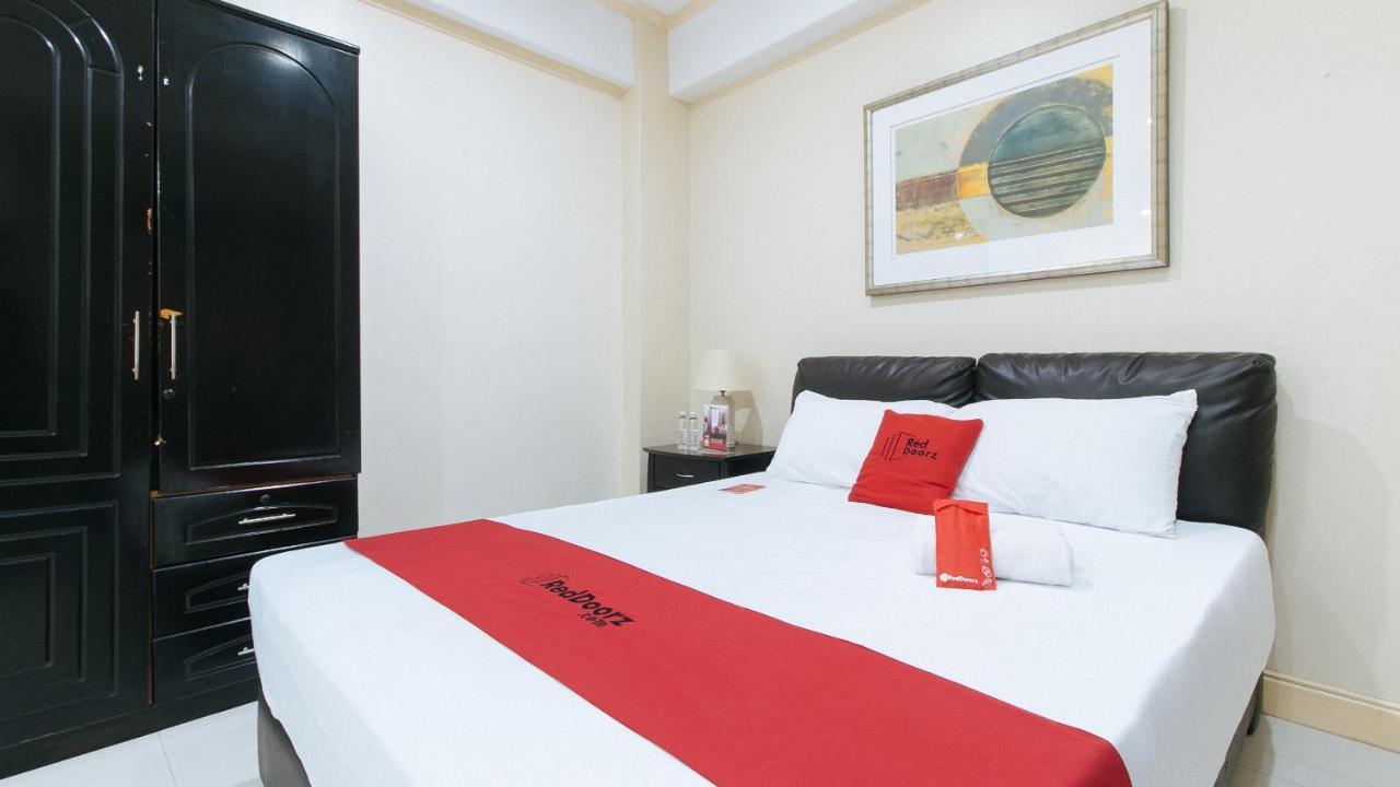 Reddoorz Plus @ Better Living Paranaque Paranaque City Экстерьер фото