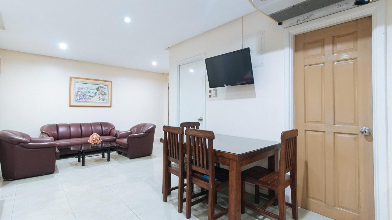 Reddoorz Plus @ Better Living Paranaque Paranaque City Экстерьер фото