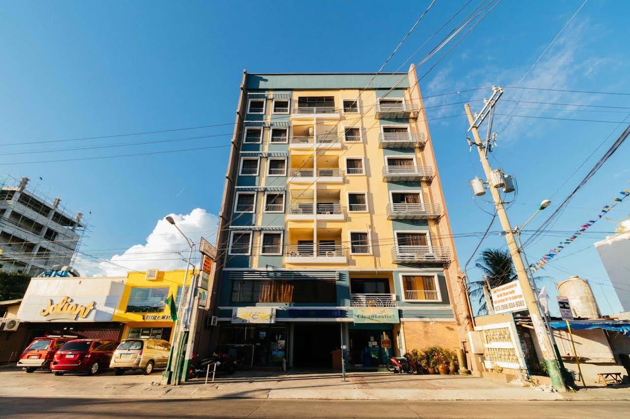 Reddoorz Plus @ Better Living Paranaque Paranaque City Экстерьер фото